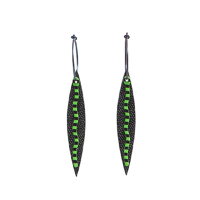 Ladies Earrings Long Glow-Lene Lundberg Narrow Double Black/Green Leaf Earrings