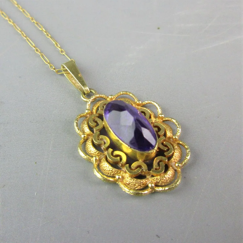 Ladies radiant pulse necklaces -9K Gold Amethyst Stone Floral Pendant Necklace Vintage c1980