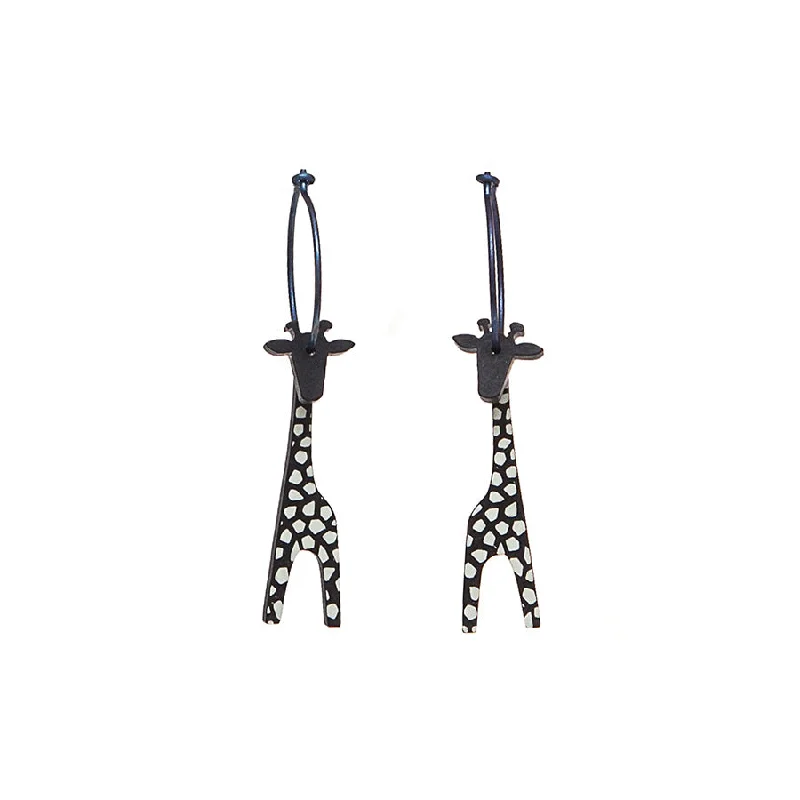 Ladies Earrings Petite Glow-Lene Lundberg K Form Black Spotty Giraffe Earrings