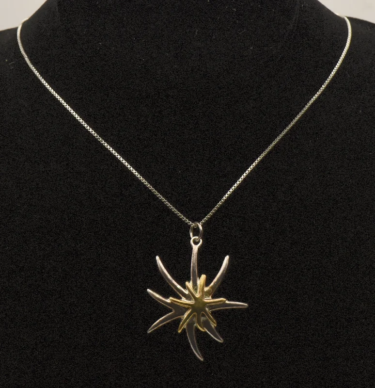 Ladies breezy summer necklaces -Vintage Sterling Silver and Gold Tone Starfish Pendant on Sterling Silver Chain Necklace - 17.75"