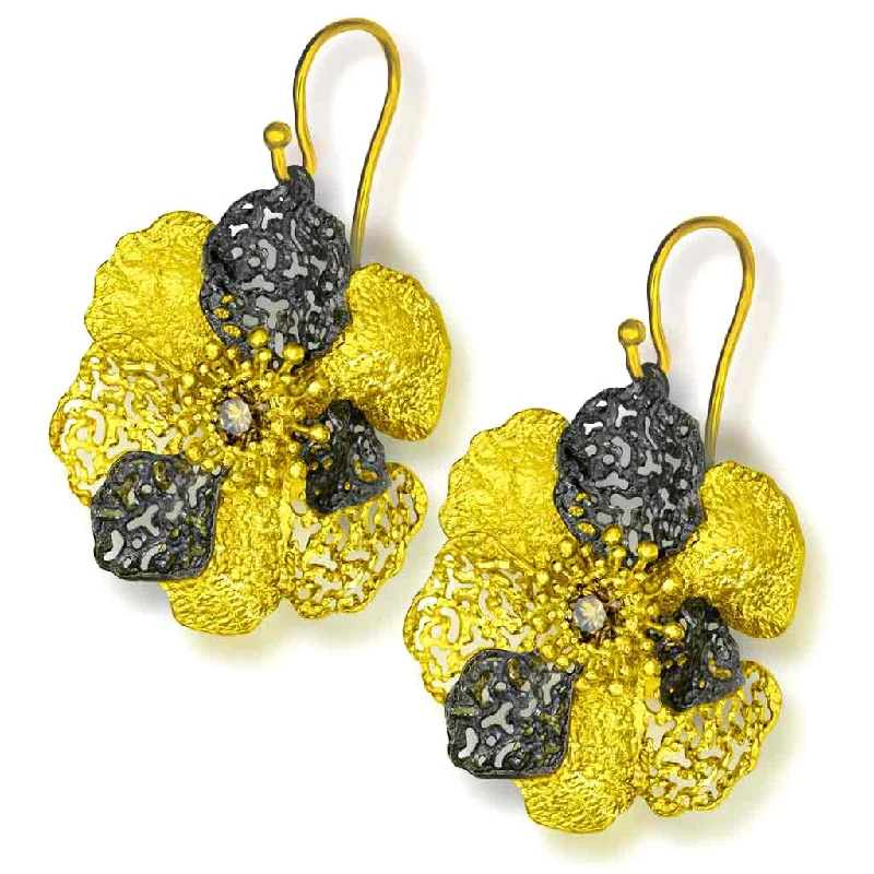 Ladies Earrings with Bloom Glow-Gold Coronaria Earrings with Champagne Diamonds