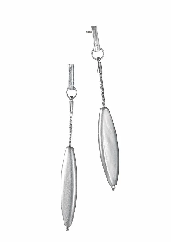 Ladies Earrings for Design Spark-Hot Tomato Arrowhead Pendulum Drop Earrings in Worn Silver